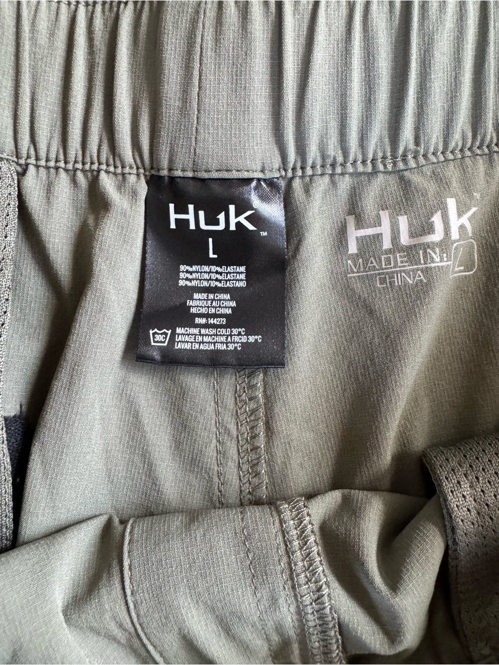 Huk Men's Olive Cargo Fishing Shorts - size Large NWT - Picture 3 of 5